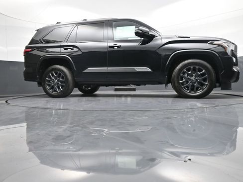 New 2025 Toyota Sequoia Platinum image 31