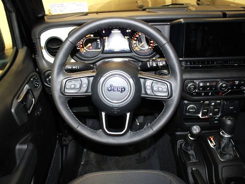 Certified 2025 Jeep Wrangler Sport S image 12