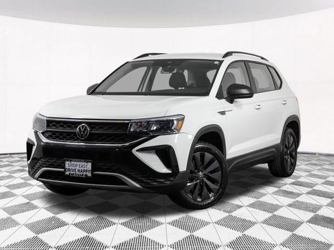 Used 2022 Volkswagen Taos S w/ IQ Drive S Package FWD image 2