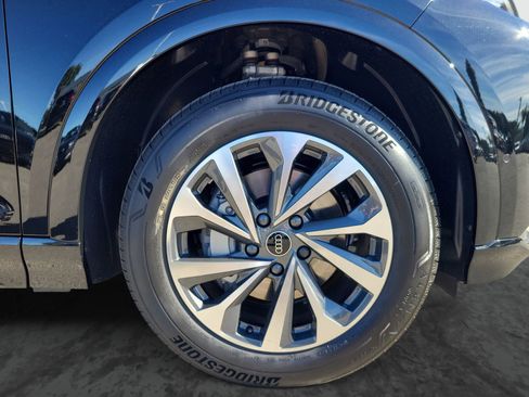 New 2025 Audi Q6 e-tron Premium image 5