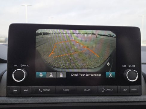 Used 2024 Honda CR-V EX image 8