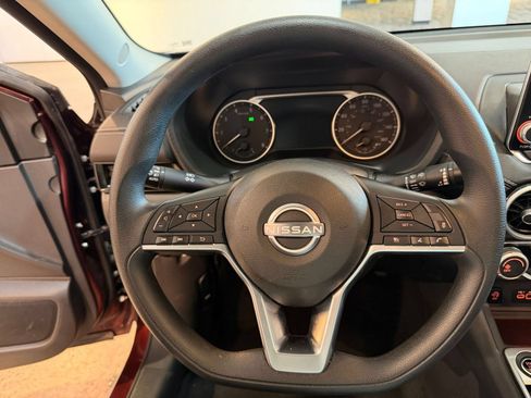 Used 2025 Nissan Sentra SV FWD image 27