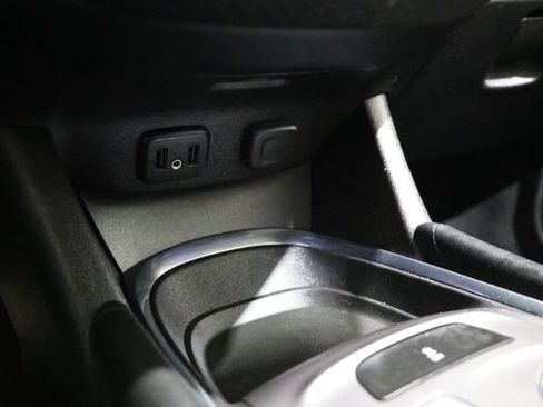 Used 2016 Chevrolet Malibu LT image 27