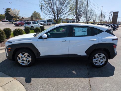 New 2026 Hyundai Kona SE FWD image 5