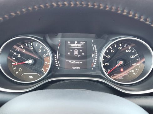 Used 2019 Jeep Compass Latitude image 17