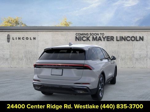 New 2026 Lincoln Nautilus Premier w/ Jet Appearance Package image 8