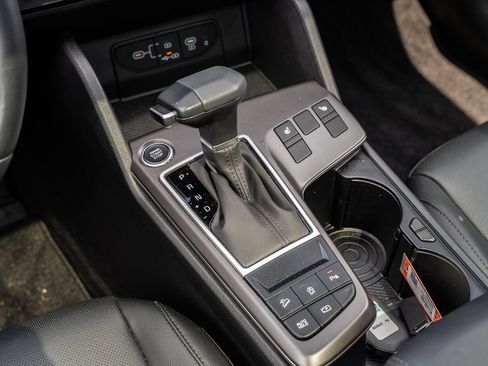 Used 2026 Kia Sportage SX FWD image 29