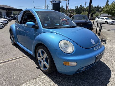 Used 2004 Volkswagen Beetle Satellite Blue FWD image 4