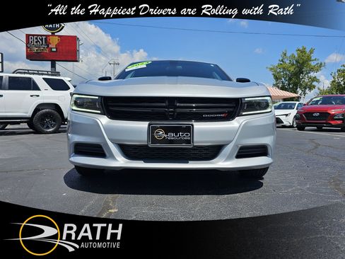 Used 2023 Dodge Charger SXT image 4