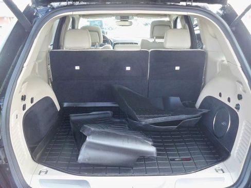 Used 2017 Jeep Grand Cherokee Limited w/ Luxury Group II image 17