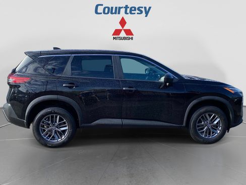 Used 2021 Nissan Rogue S AWD/4WD image 8