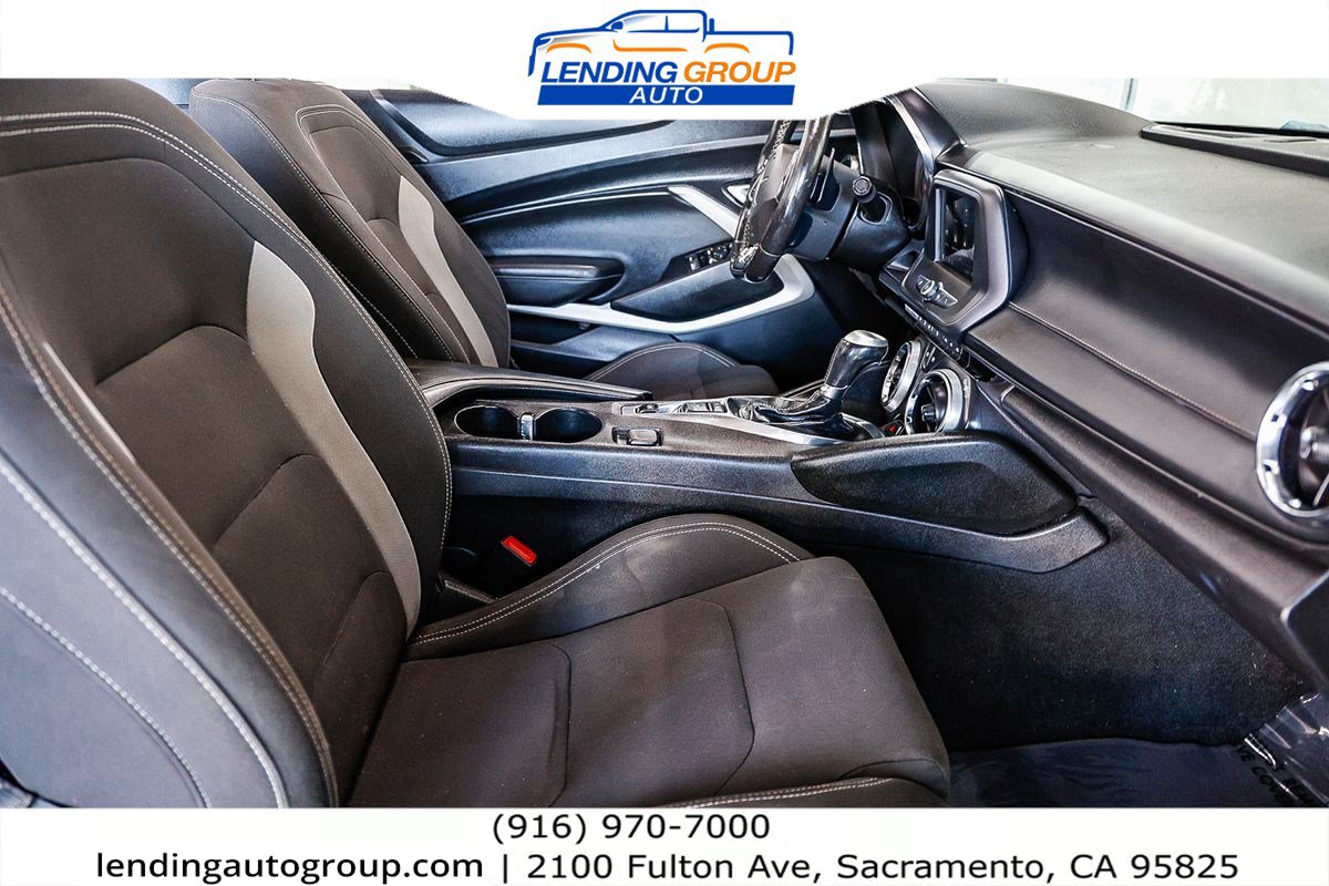 Used 2019 Chevrolet Camaro LT RWD image 14
