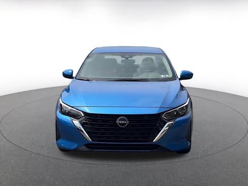 Used 2025 Nissan Sentra SV image 4