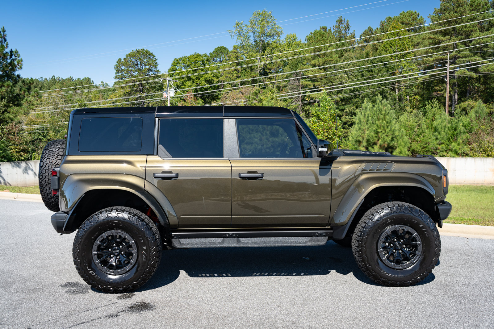 Used 2025 Ford Bronco Raptor AWD/4WD image 21