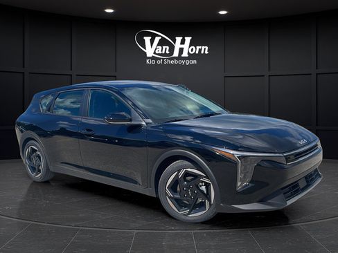 New 2026 Kia K4 EX FWD image 1