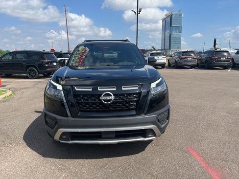 Used 2024 Nissan Pathfinder Rock Creek AWD/4WD image 11