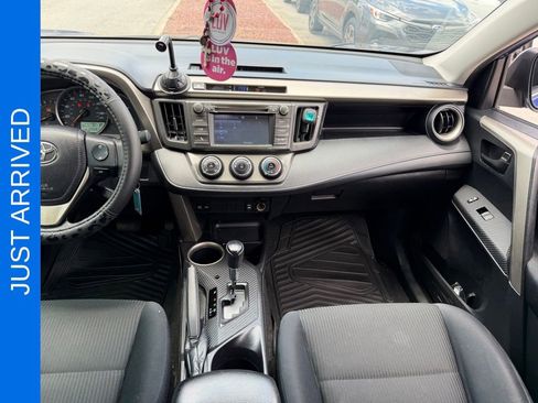 Used 2015 Toyota RAV4 LE FWD image 21