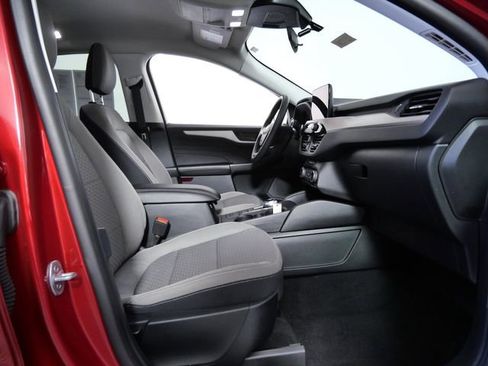 Certified 2022 Ford Escape SE w/ Cold Weather Package AWD/4WD image 10