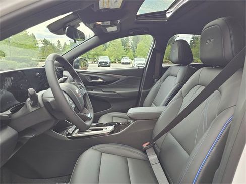 New 2025 Buick Envista Sport Touring w/ Convenience I Package image 20