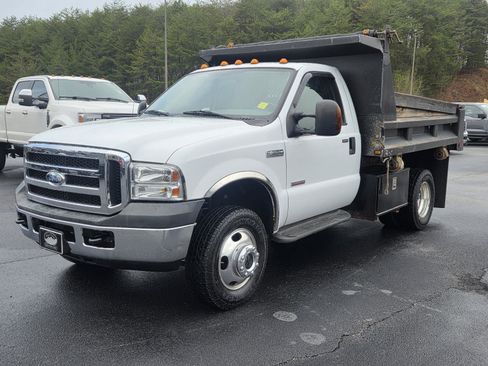 Used 2006 Ford F350 XL image 28