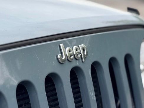 Used 2015 Jeep Wrangler Unlimited Sport w/ Quick Order Package 24S AWD/4WD image 20
