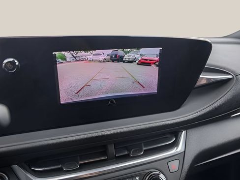 Used 2024 Buick Envista Preferred w/ Convenience I Package FWD image 19