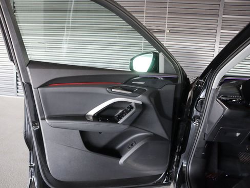 Used 2025 Audi Q5 Premium w/ Premium Plus AWD/4WD image 28