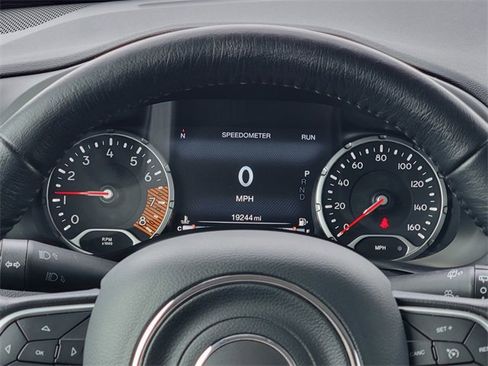Certified 2023 Jeep Renegade Limited image 35