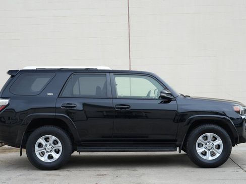 Used 2016 Toyota 4Runner SR5 Premium RWD image 49