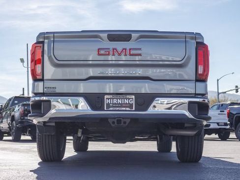 Used 2025 GMC Sierra 1500 SLT AWD/4WD image 34