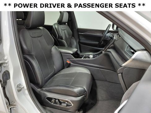 Used 2022 Jeep Grand Cherokee L Overland w/ Luxury Tech Group IV image 25