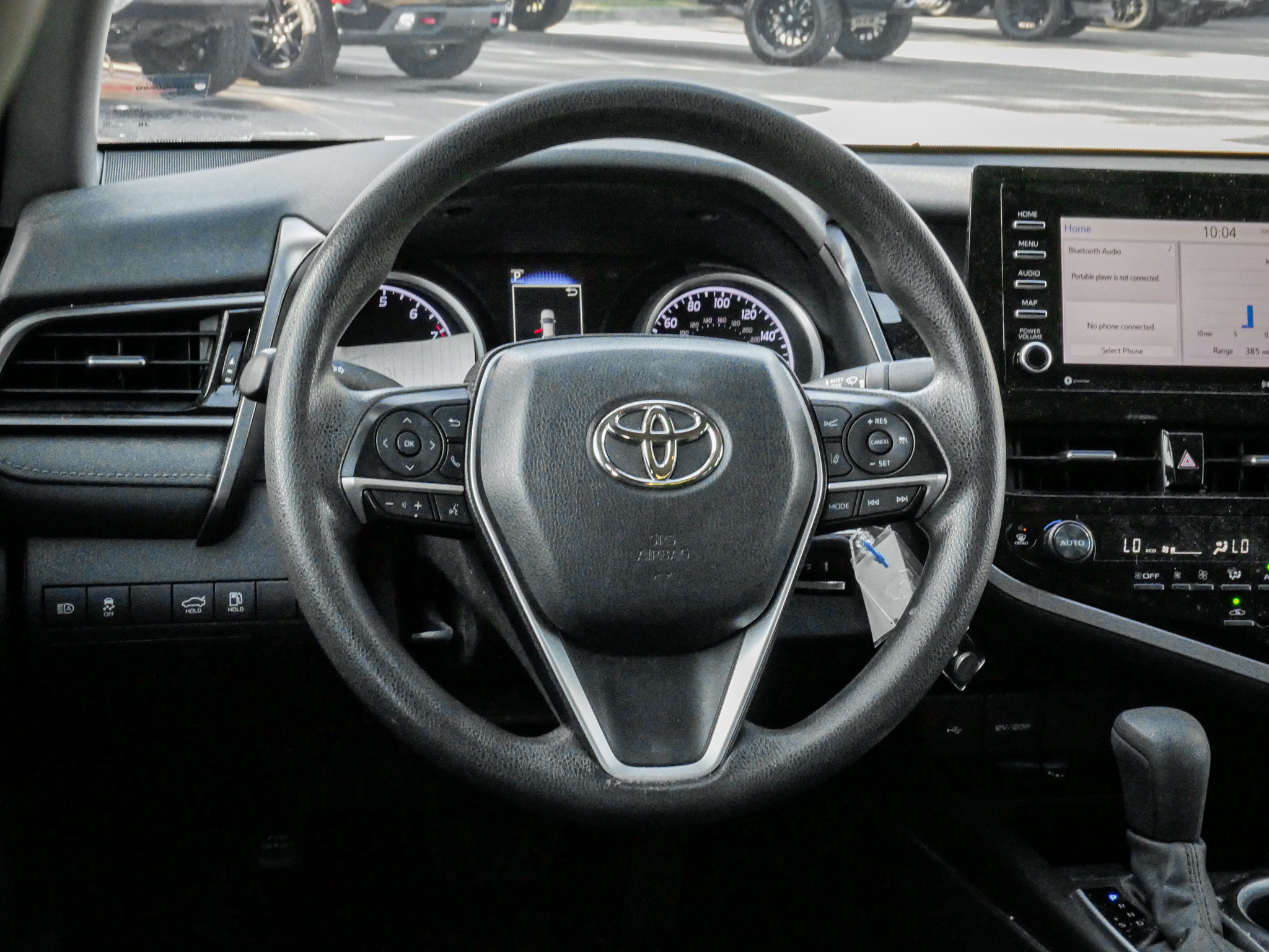 Used 2022 Toyota Camry LE FWD image 6