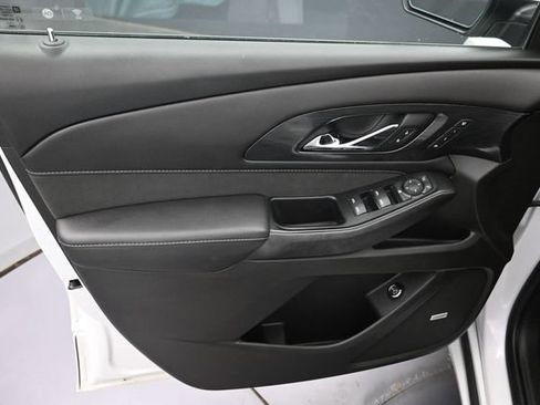 Used 2021 Chevrolet Traverse High Country w/ LPO, Floor Liner Package AWD/4WD image 31