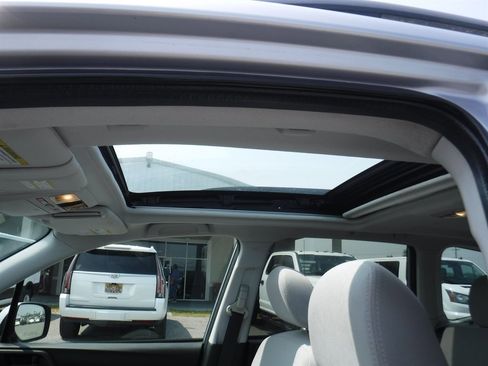 Used 2017 Subaru Forester 2.5i Premium w/ Popular Package #1A AWD/4WD image 11