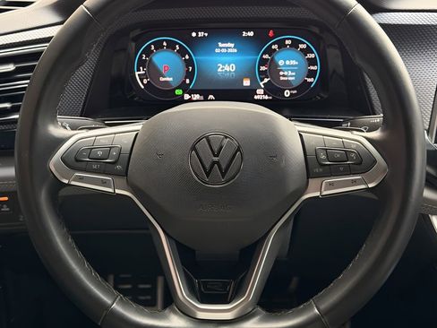 Used 2024 Volkswagen Atlas Cross Sport SEL R-Line image 33