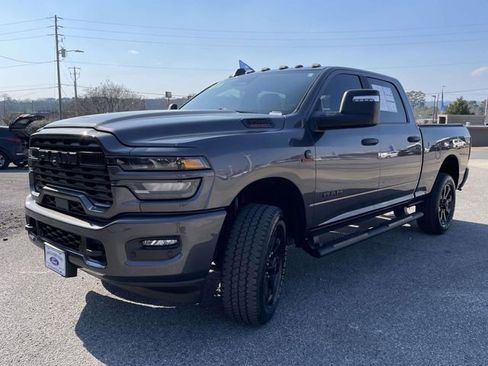 Used 2025 RAM 3500 Big Horn image 7