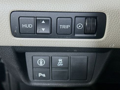 Used 2018 Honda Accord Touring image 17