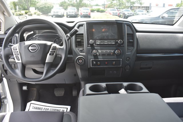 Used 2023 Nissan Titan SV RWD image 15