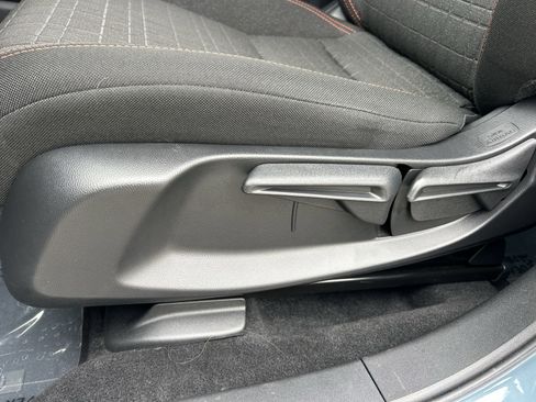 Certified 2025 Honda HR-V Sport image 23