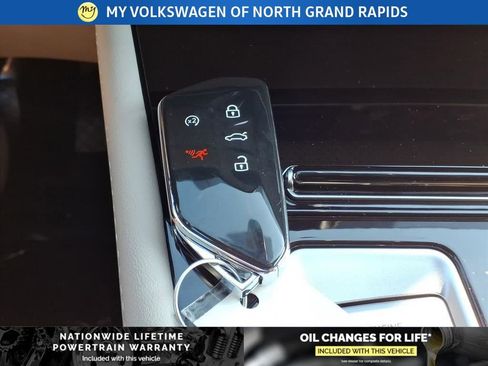 New 2026 Volkswagen Atlas SE image 24