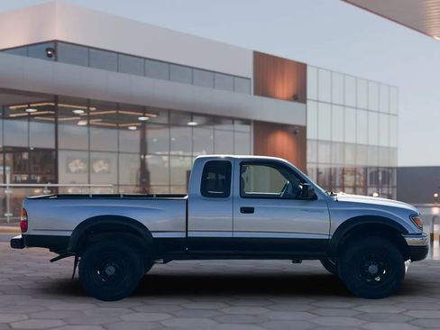 Used 2002 Toyota Tacoma 4x4 Xtracab image 5