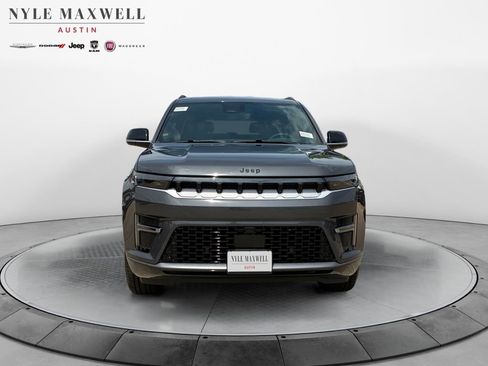 New 2026 Jeep Grand Wagoneer L 2WD image 18