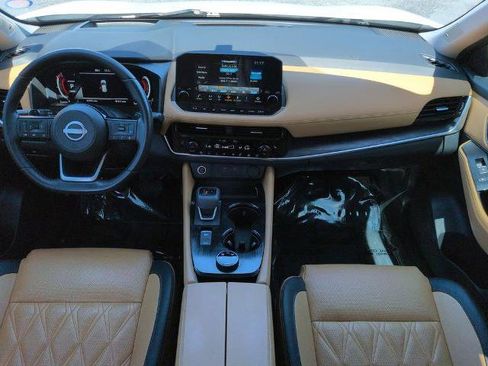 Certified 2023 Nissan Rogue Platinum w/ Platinum Premium Package AWD/4WD image 15