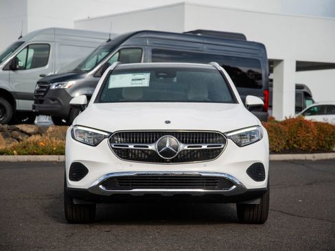 New 2026 Mercedes-Benz GLC 300 4MATIC image 2