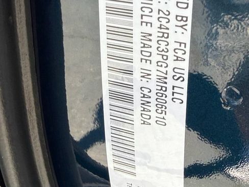 Used 2021 Chrysler Pacifica Pinnacle AWD/4WD image 53