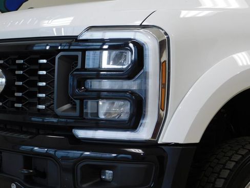 Used 2024 Ford F450 Lariat w/ Lariat Ultimate Package AWD/4WD image 19