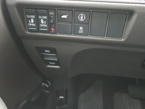 Used 2024 Honda Odyssey EX-L image 13