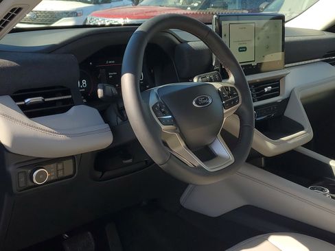 New 2026 Ford Explorer Active w/ Active Comfort Package image 11