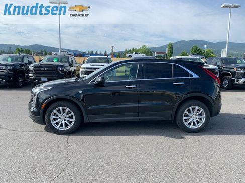 Used 2021 Cadillac XT4 Luxury w/ Driver Awareness Package AWD/4WD image 4