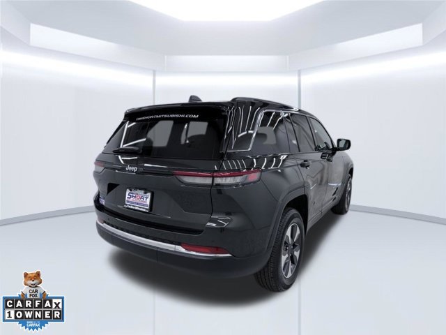 Used 2023 Jeep Grand Cherokee 4WD 4xe image 2